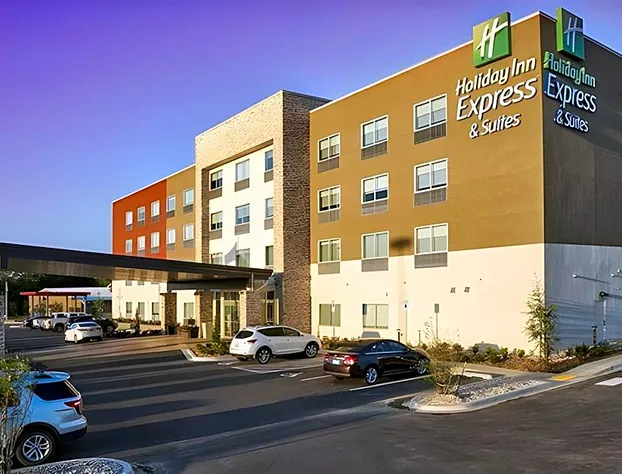 Holiday Inn Express & Suites Tulsa NE - Claremore by IHG hotel detail image 2