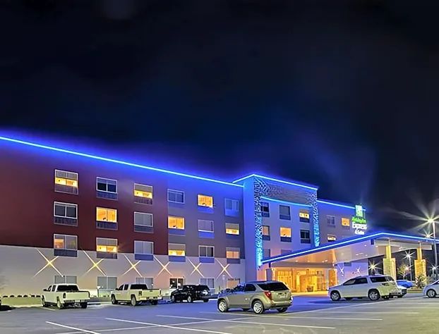 Holiday Inn Express & Suites Tulsa NE - Claremore by IHG hotel detail image 4