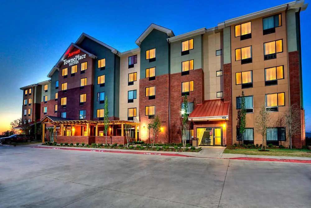 Towneplace Suites Oklahoma City Airport hotel hero