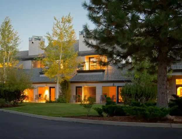 Pine Ridge Inn hotel detail image 1