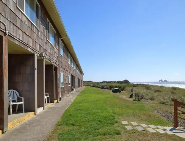 Silver Sands Motel hotel detail image 1