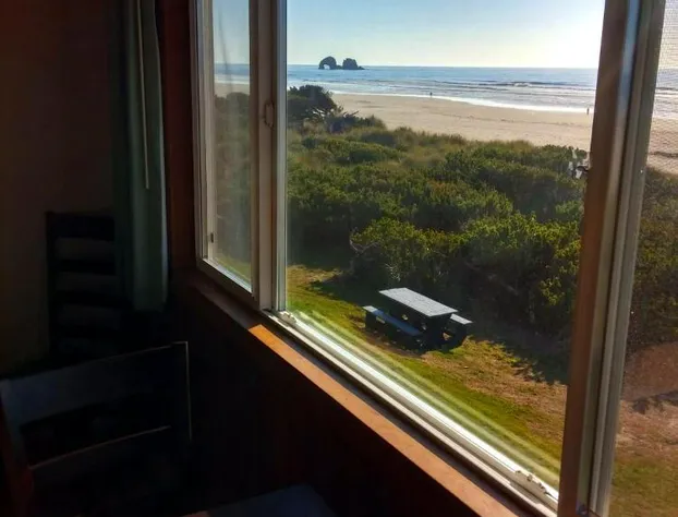 Silver Sands Motel hotel detail image 4