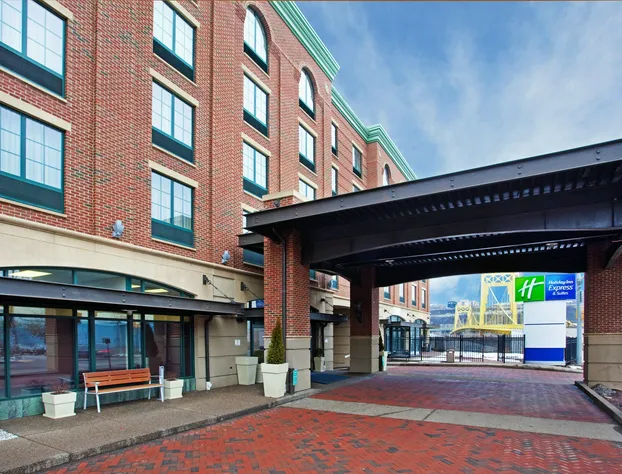 Holiday Inn Express Hotel & Suites Pittsburgh-South Side by IHG hotel detail image 3