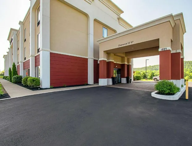 Hampton Inn Pine Grove hotel detail image 4