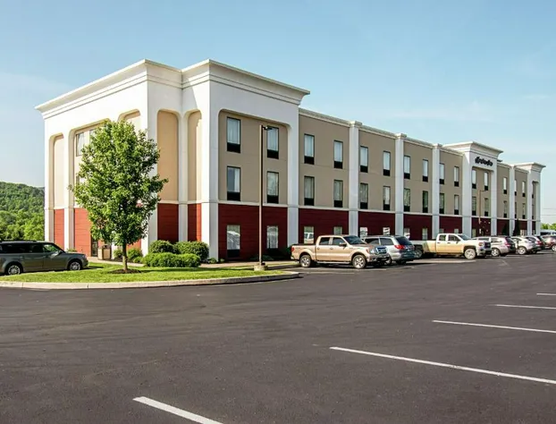 Hampton Inn Pine Grove hotel detail image 3