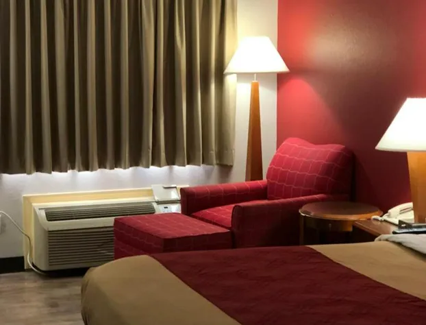 Econo Lodge Athens I-75 hotel detail image 1