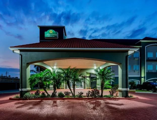 La Quinta Inn & Suites by Wyndham Alamo - McAllen East hotel detail image 2