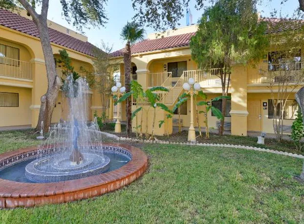 Super 8 by Wyndham Corpus Christi Northwest hotel detail image 1