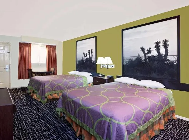 Super 8 by Wyndham Corpus Christi Northwest hotel detail image 3