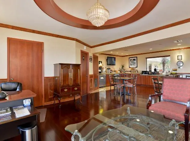 Super 8 by Wyndham Corpus Christi Northwest hotel detail image 4