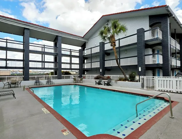 Home Suites Culebra hotel detail image 1