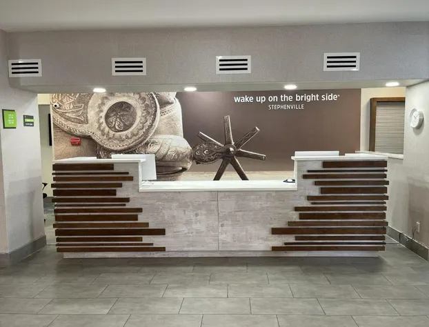 La Quinta Inn & Suites by Wyndham Stephenville hotel detail image 4