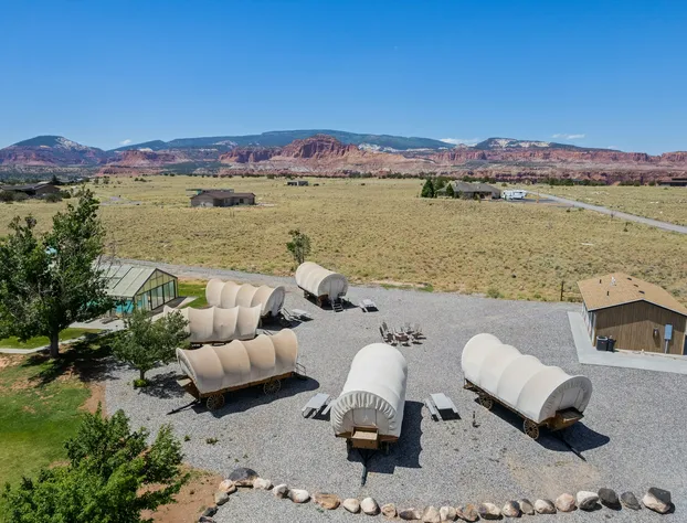 Broken Spur Inn & Steakhouse hotel detail image 1