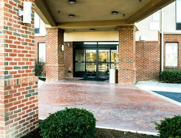 Sleep Inn & Suites Virginia Horse Center hotel detail image 2