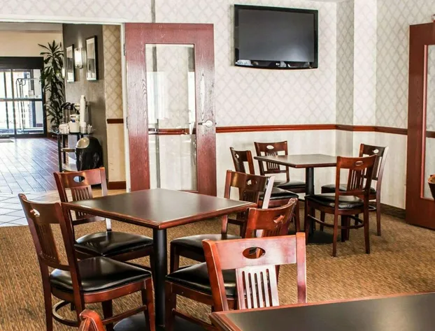 Sleep Inn & Suites Virginia Horse Center hotel detail image 2