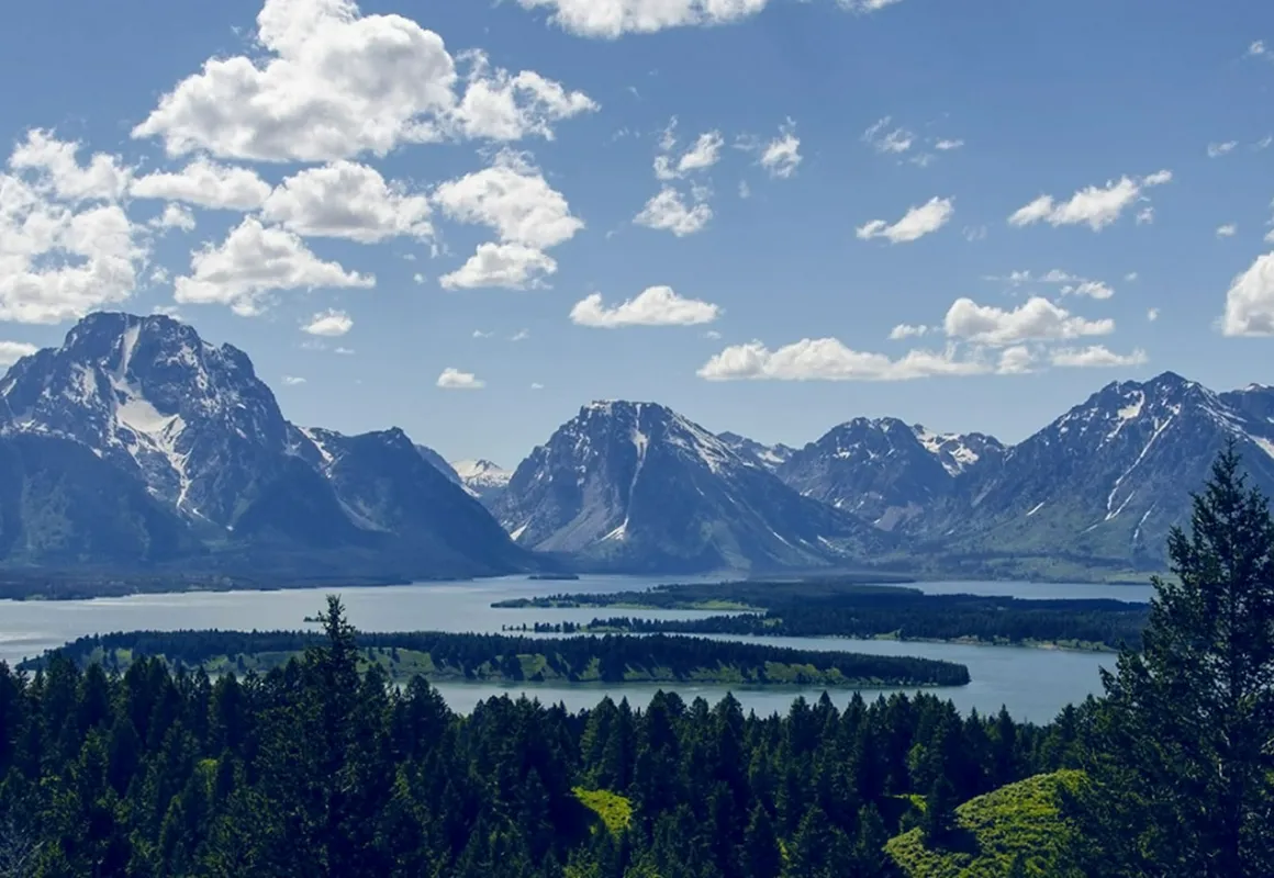 Jackson Hole Lodge hotel hero