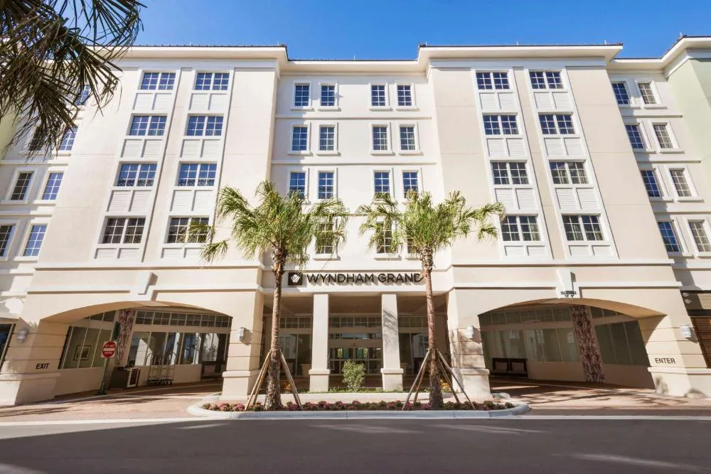 Wyndham Grand Jupiter at Harbourside Place hotel hero