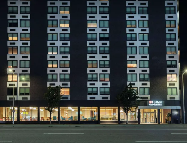 Hilton Garden Inn LAX Los Angeles Airport hotel detail image 2