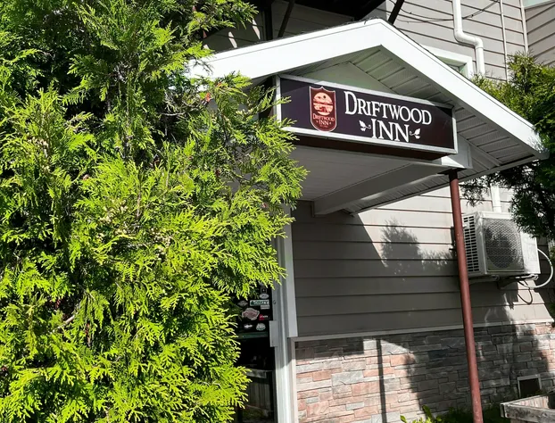 Driftwood Inn hotel detail image 2