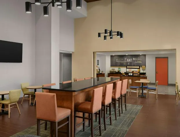 Hampton Inn & Suites Lynchburg hotel detail image 2
