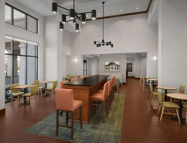 Hampton Inn & Suites Lynchburg hotel detail image 3