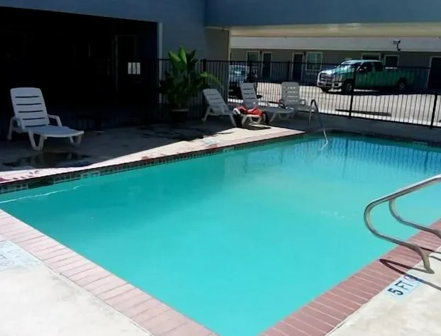 Southern Inn & Suites hotel detail image 2