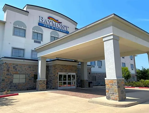 Baymont by Wyndham College Station hotel detail image 1