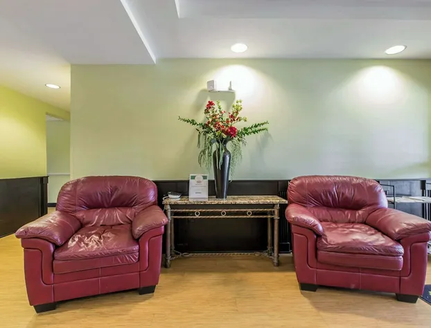 MainStay Suites Jacksonville near Camp Lejeune hotel detail image 2