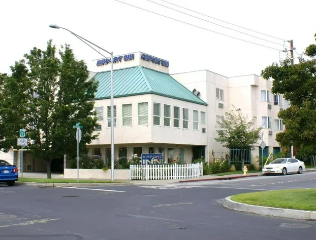 Airport Inn hotel detail image 2
