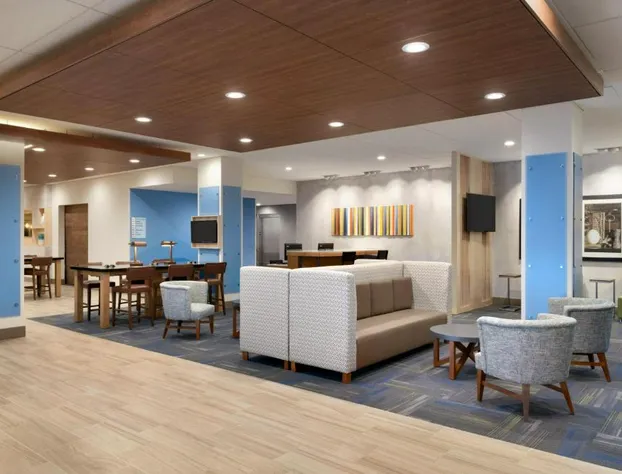 Holiday Inn Express & Suites-Cincinnati South - Wilder by IHG hotel detail image 2