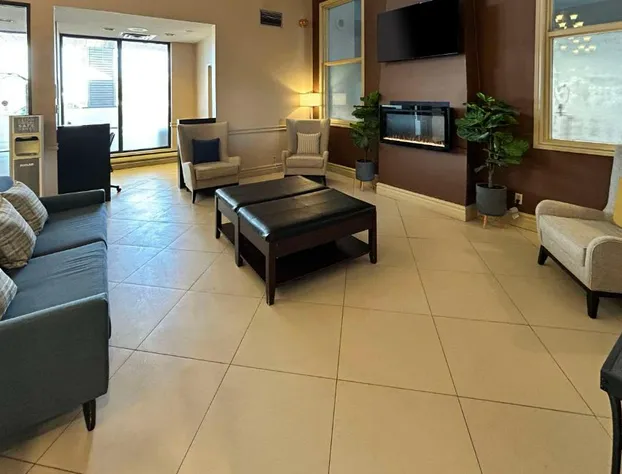 Comfort Inn & Suites Ambassador Bridge hotel detail image 2