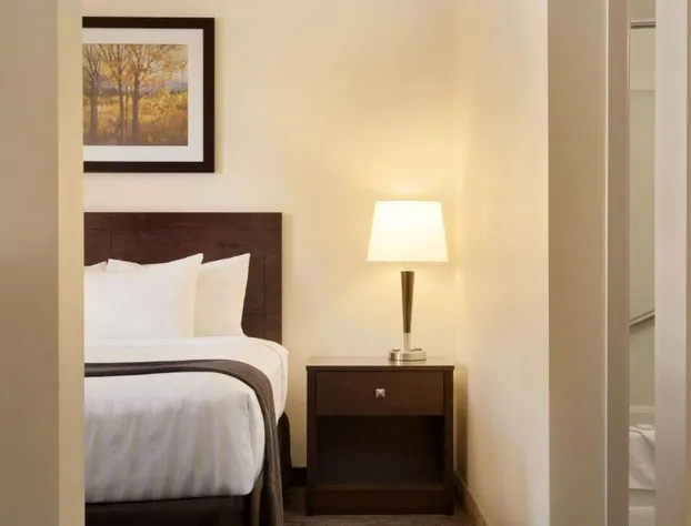 Travelodge by Wyndham Edmonton South hotel detail image 4