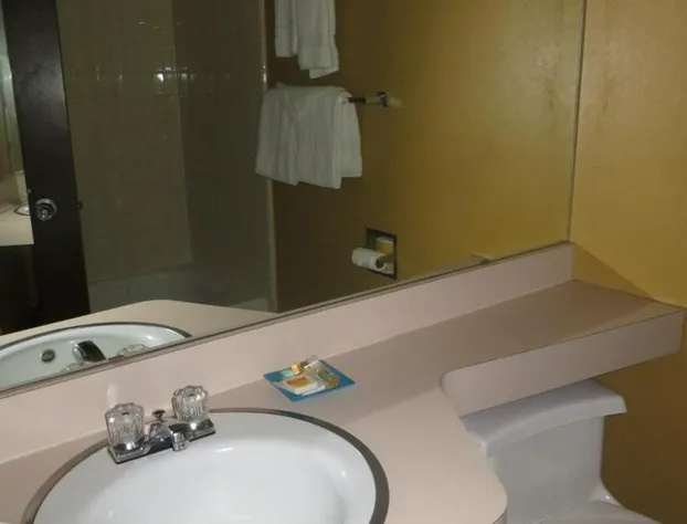 Days Inn by Wyndham Colorado Springs/Garden of the Gods hotel detail image 4