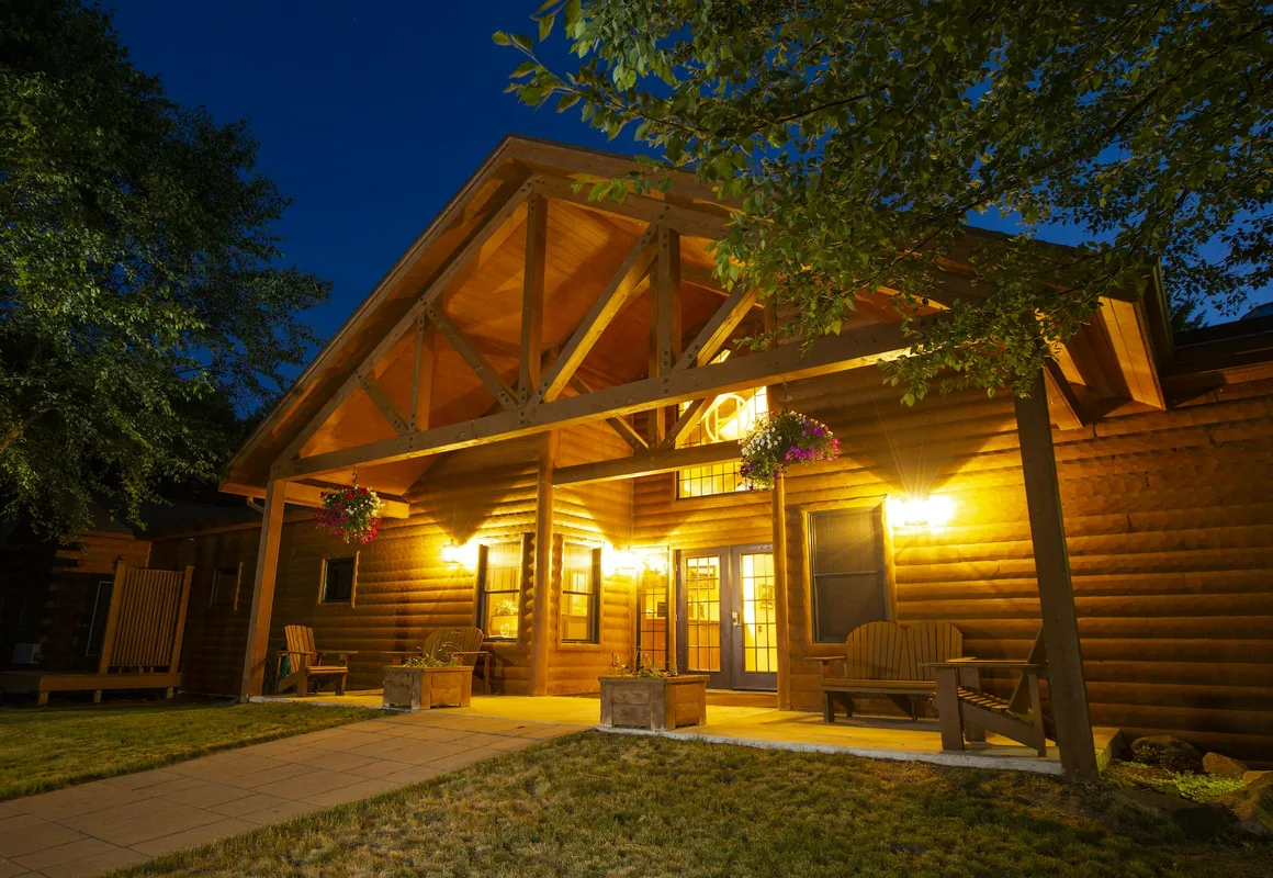 Rockwell Lake Lodge hotel hero