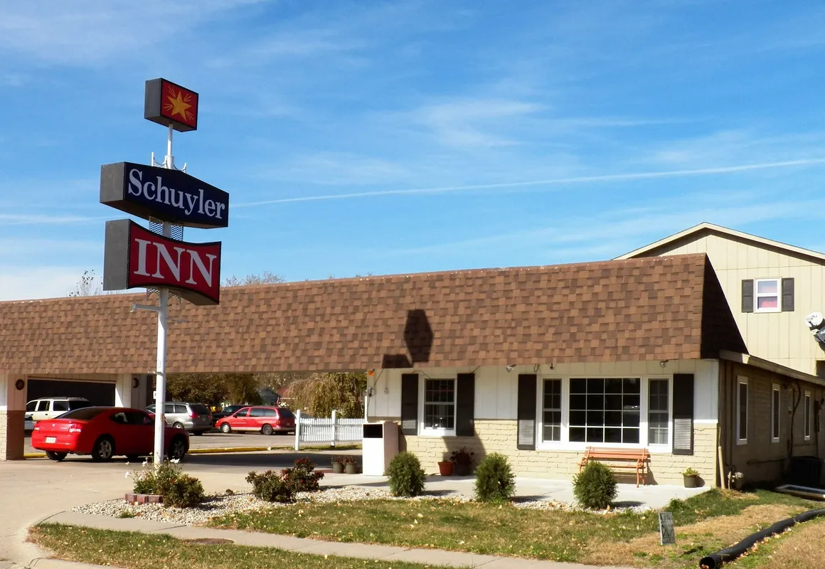 Schuyler Inn hotel hero