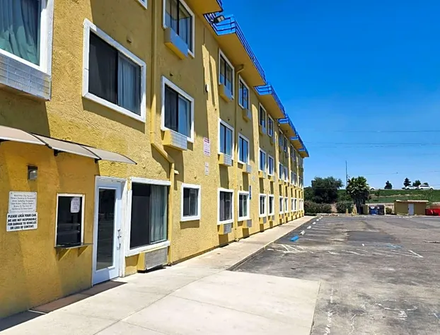 Travelodge by Wyndham Stockton hotel detail image 1