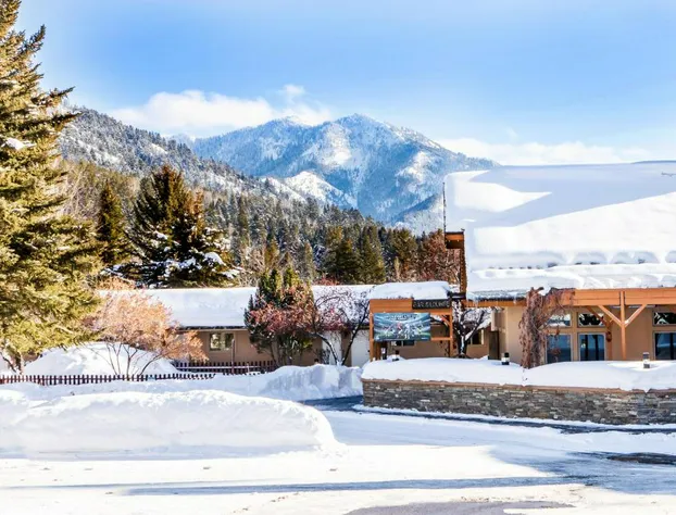 Flying Saddle Resort hotel detail image 3