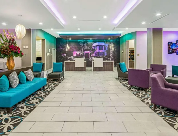 La Quinta Inn & Suites by Wyndham McAllen La Plaza Mall hotel detail image 2