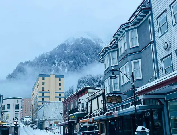 Alaskan Hotel and Bar hotel detail image 3