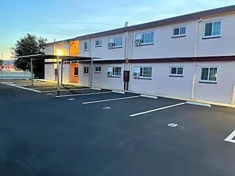 Royal Lodge hotel detail image 2