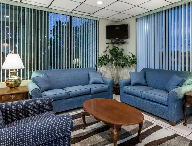 Days Inn by Wyndham Elberton hotel detail image 4