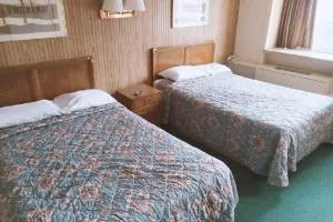 Blue Way Inn And Suites Winfield hotel hero