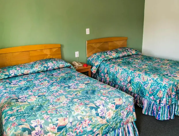 Bay Drive Motel hotel detail image 1