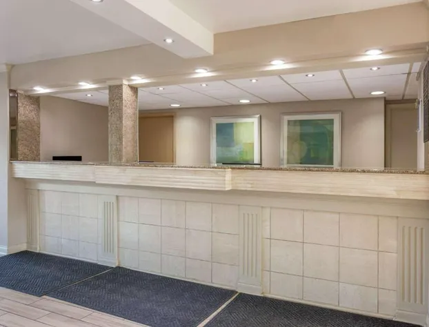 Days Inn & Suites by Wyndham Roseville/Detroit Area hotel detail image 3