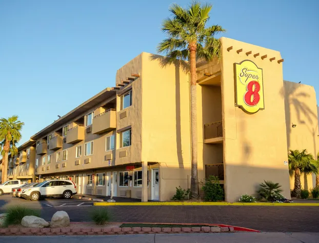 Super 8 by Wyndham Las Vegas North Strip/Fremont St. Area hotel detail image 3