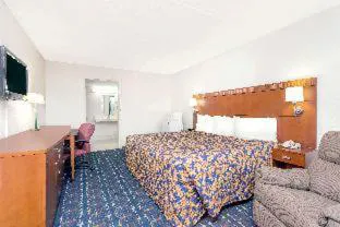 Howard Johnson by Wyndham Perry GA hotel detail image 4