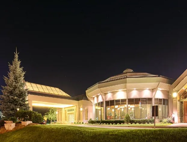 Best Western Plus Lamplighter Inn & Conference Centre hotel detail image 2