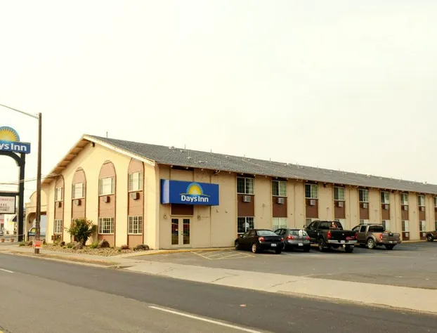 Days Inn by Wyndham Yakima hotel detail image 2