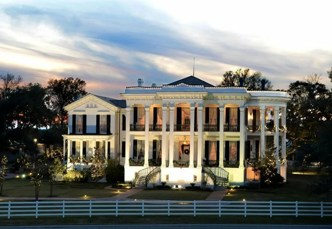 Nottoway Plantation Resort hotel hero