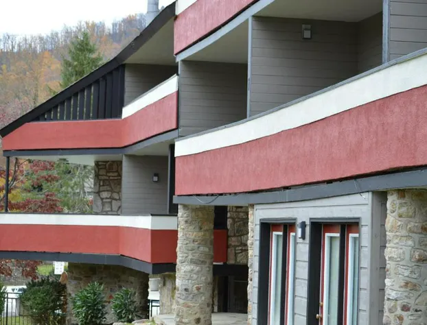 Chalet Inn hotel detail image 3